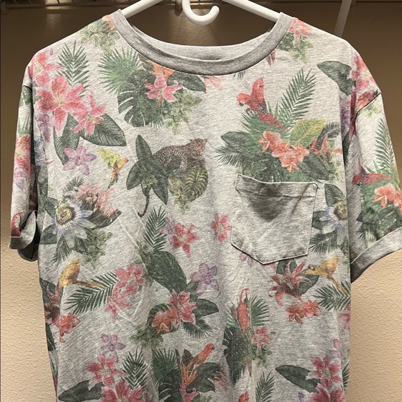 H&M Other - floral tshirt